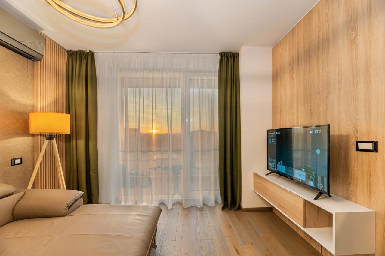 Promenada Studios Braşov Buitenkant foto